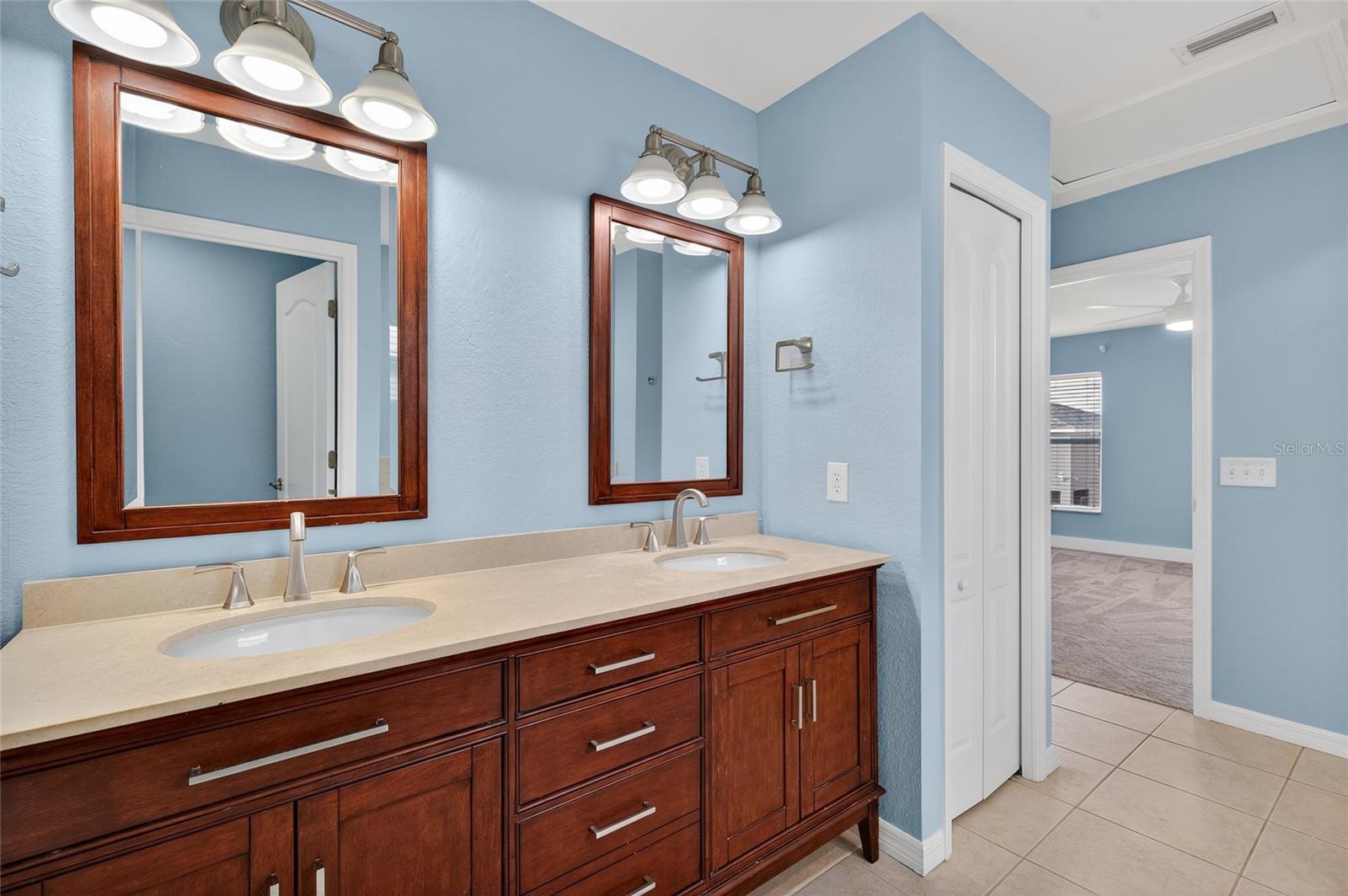 LIGHTHOUSE COVE AT HERITAGE HARBOUR UN 2 - Residential