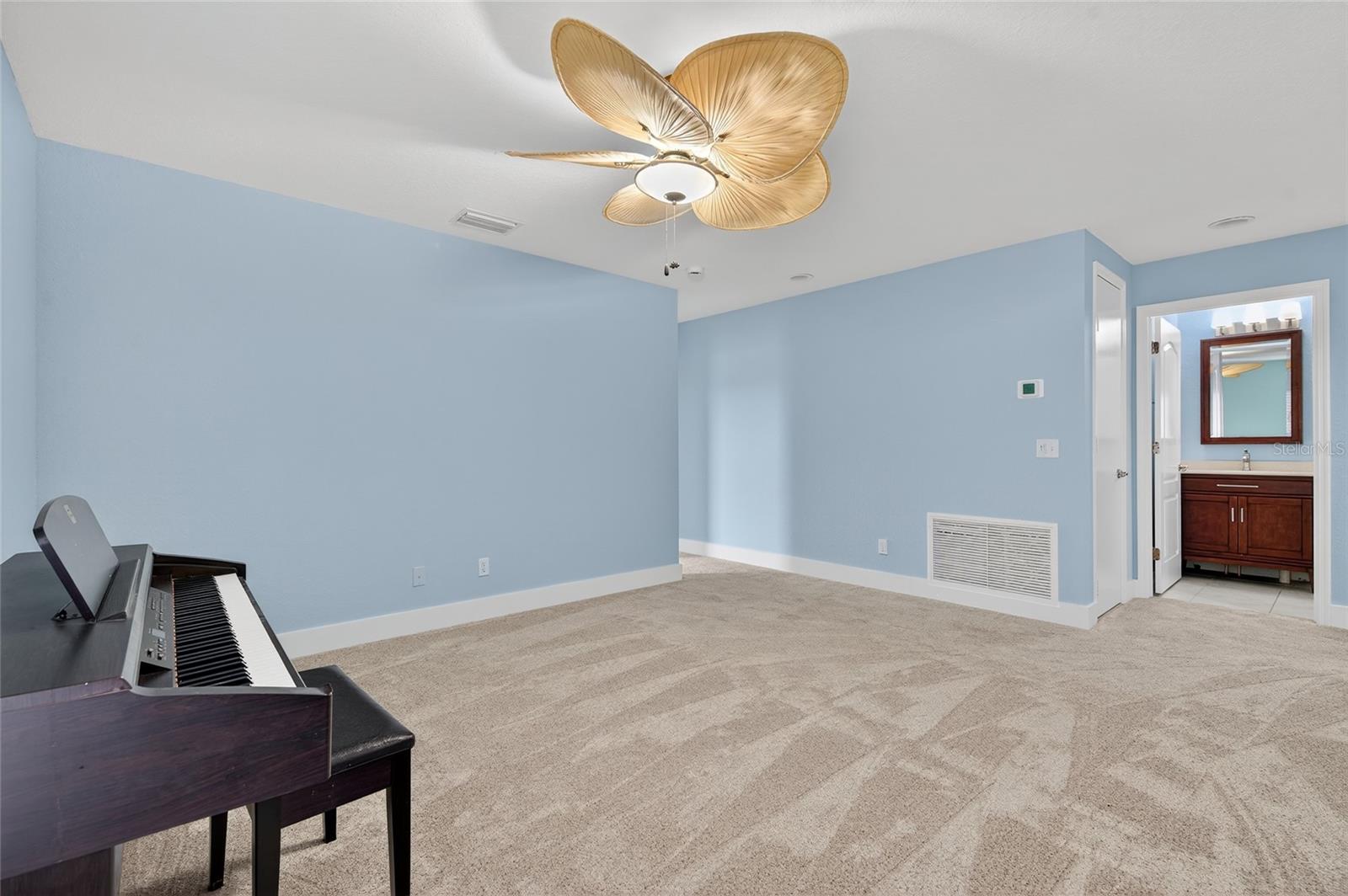 LIGHTHOUSE COVE AT HERITAGE HARBOUR UN 2 - Residential