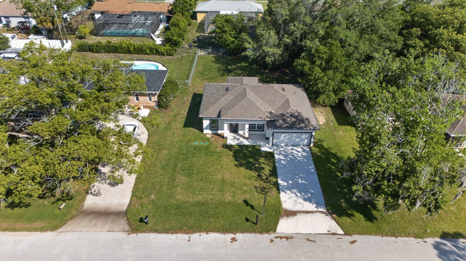 922 N FAIRBAIRN DRIVE