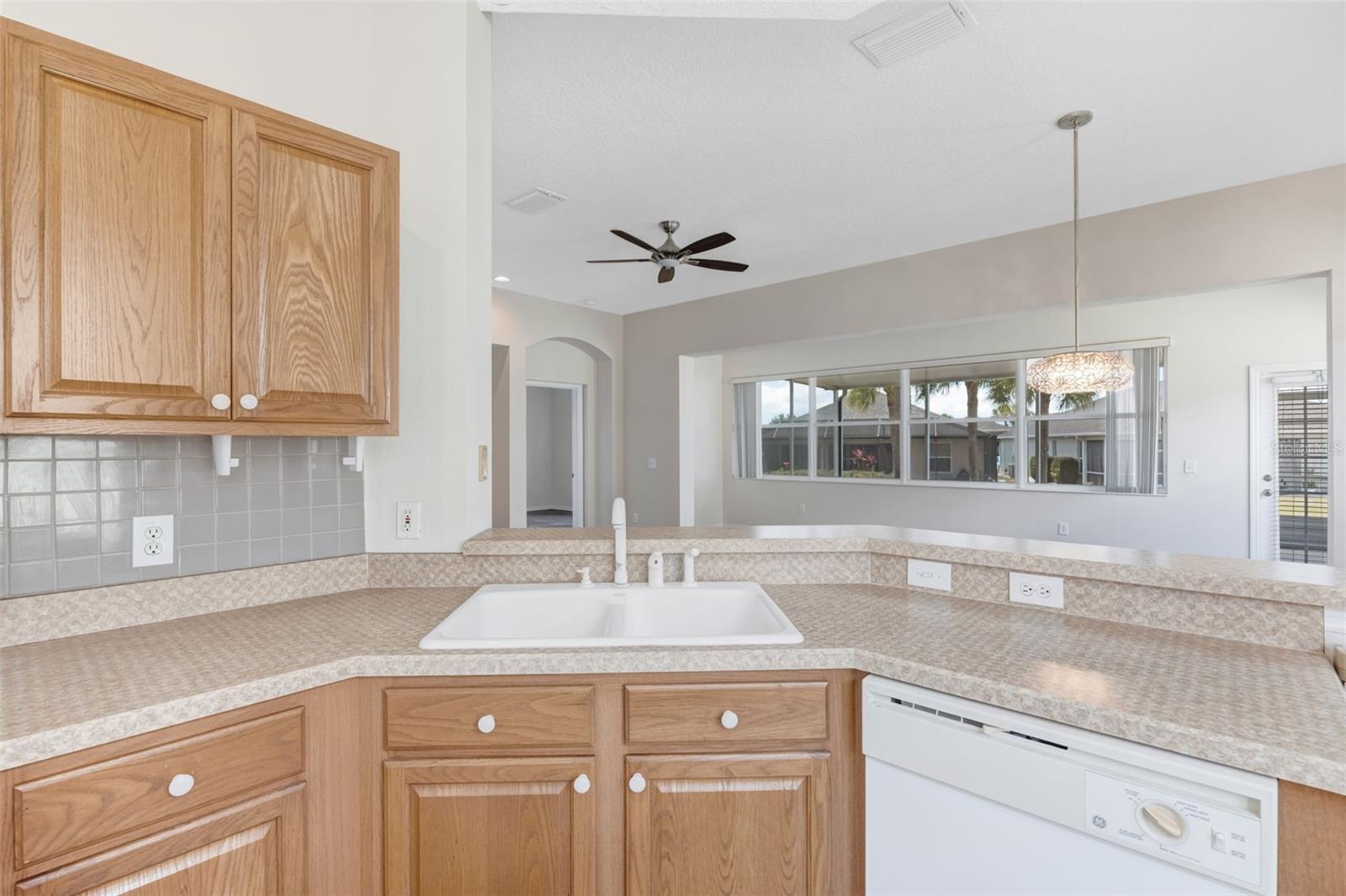 SUN CITY CENTER UNIT 263 - Residential