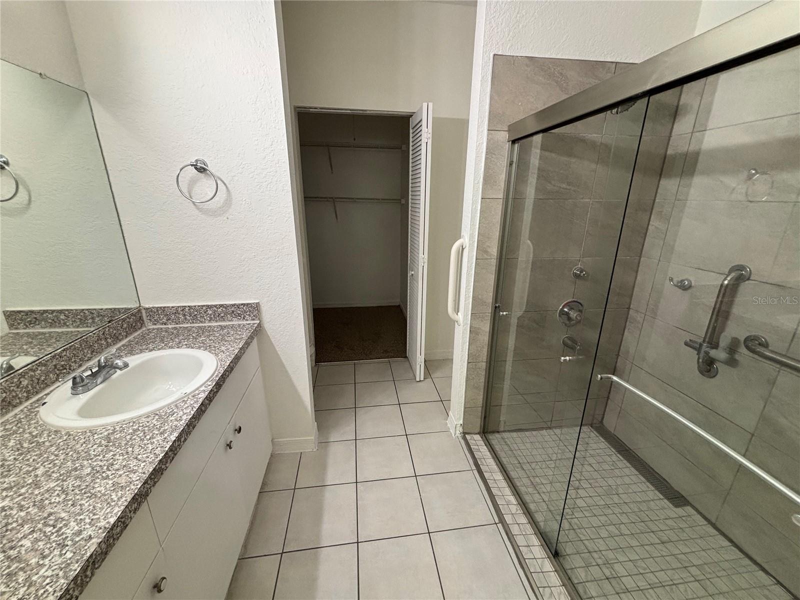 AZUR/METROWEST - Residential