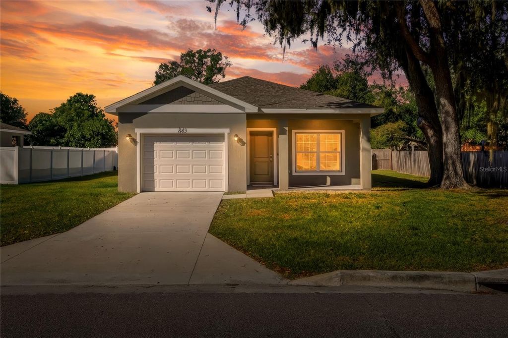 Photo of 845 Gordon Ave N, Bartow, FL 33830 (MLS # L4957929)