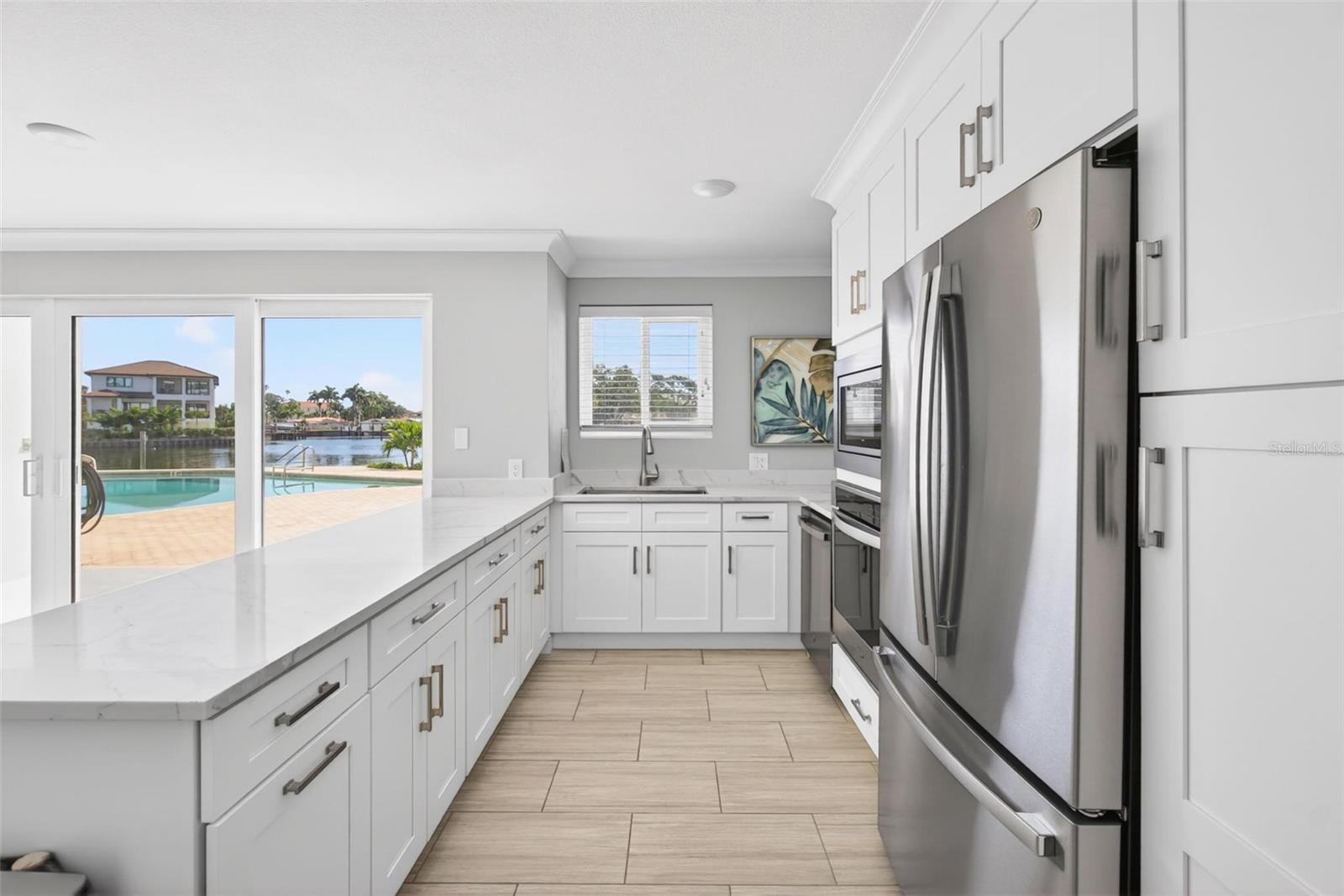 BRIGHTWATERS TOWER OF SNELL ISLE - Residential