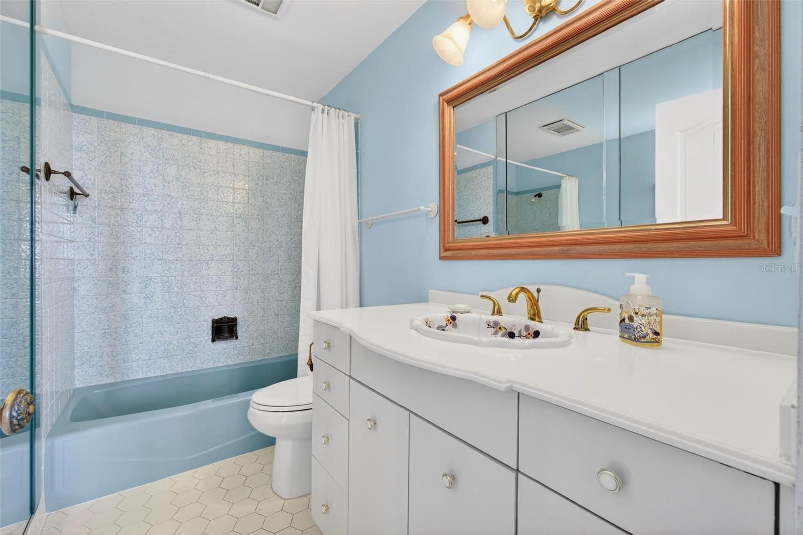 BRIGHTWATERS TOWER OF SNELL ISLE - Residential