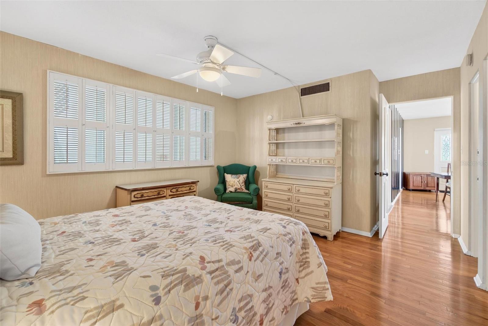 BRIGHTWATERS TOWER OF SNELL ISLE - Residential