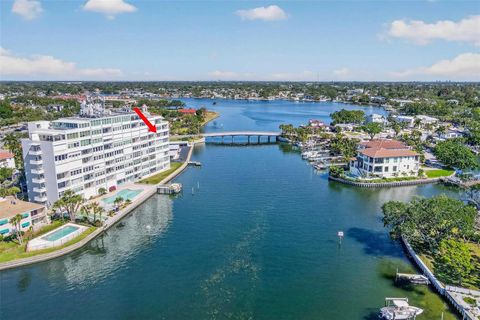 Photo of 1365 Snell Isle Boulevard NE #6A, St Petersburg, FL 33704 (MLS # TB8497108)