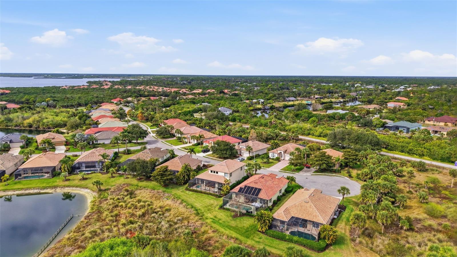 RIVERWOOD - Residential