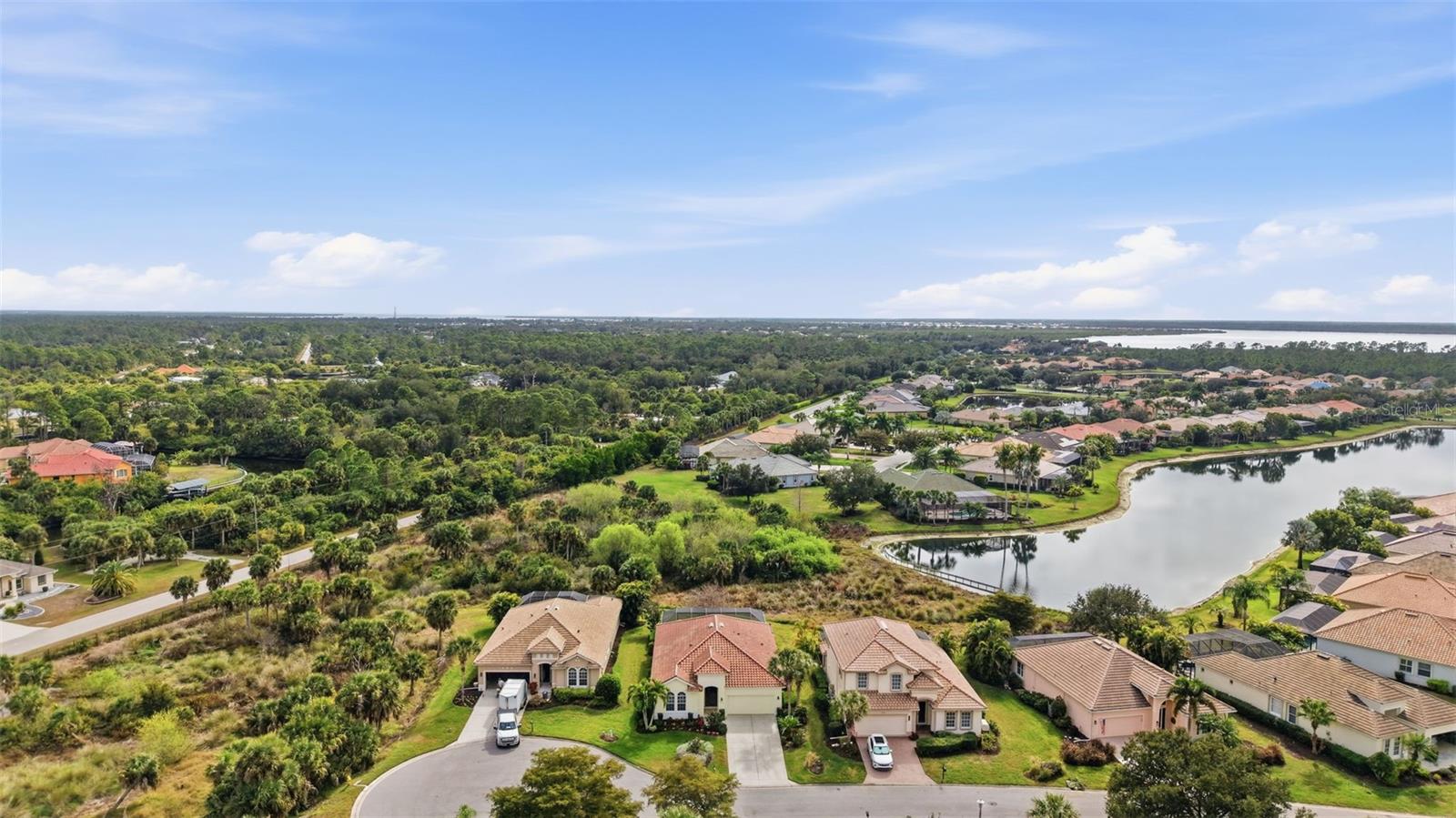 RIVERWOOD - Residential