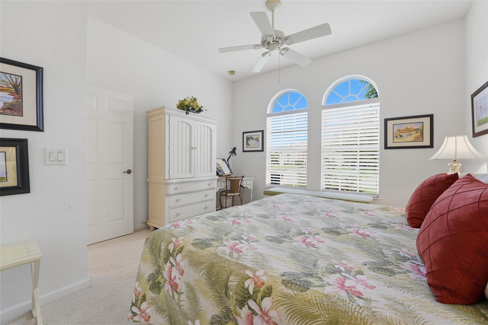 RIVERWOOD - Residential