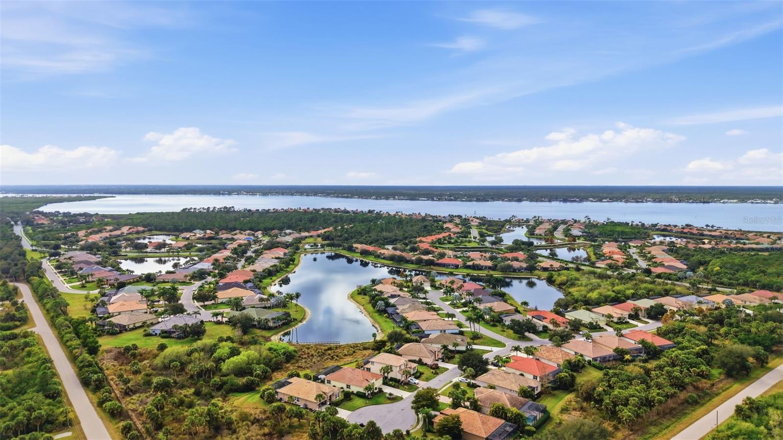 RIVERWOOD - Residential