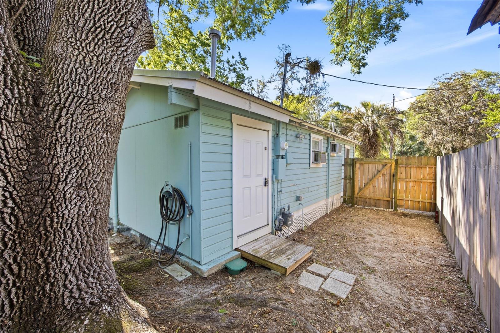 OAK HILL - Residential