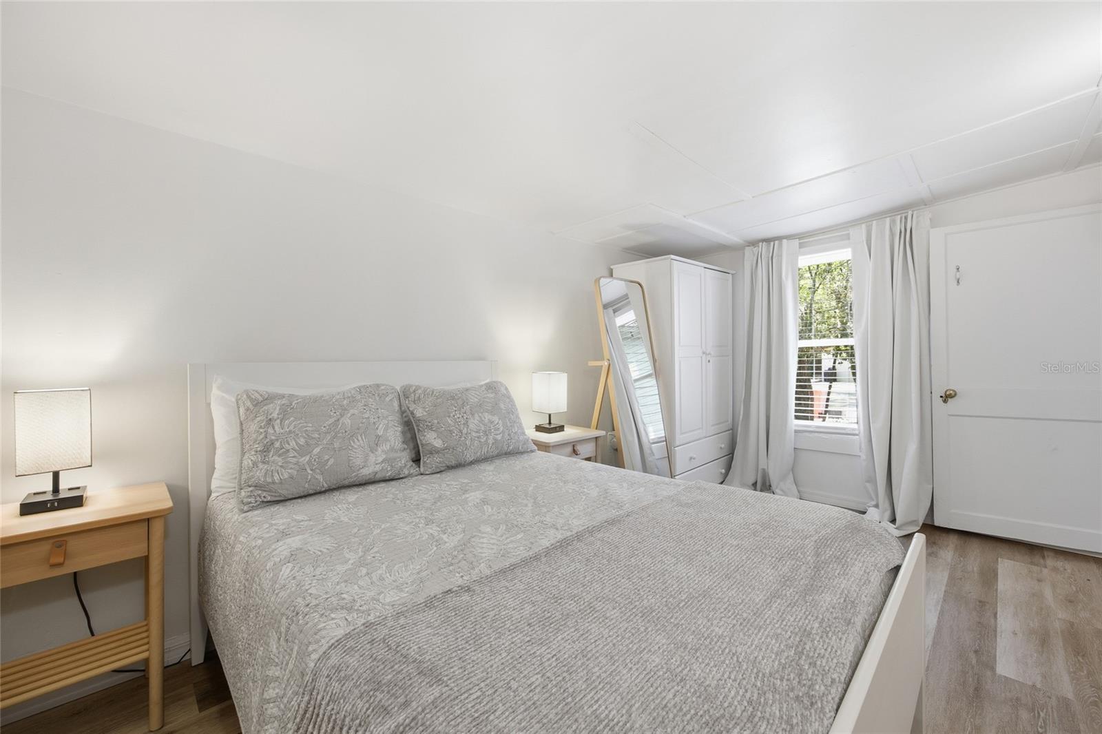 OAK HILL - Residential