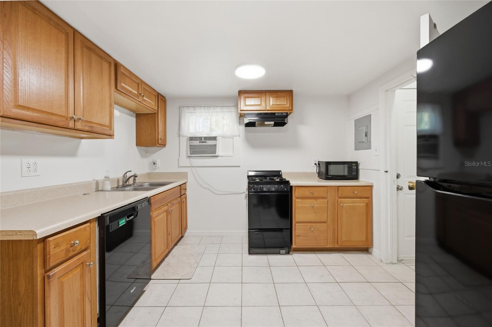 OAK HILL - Residential