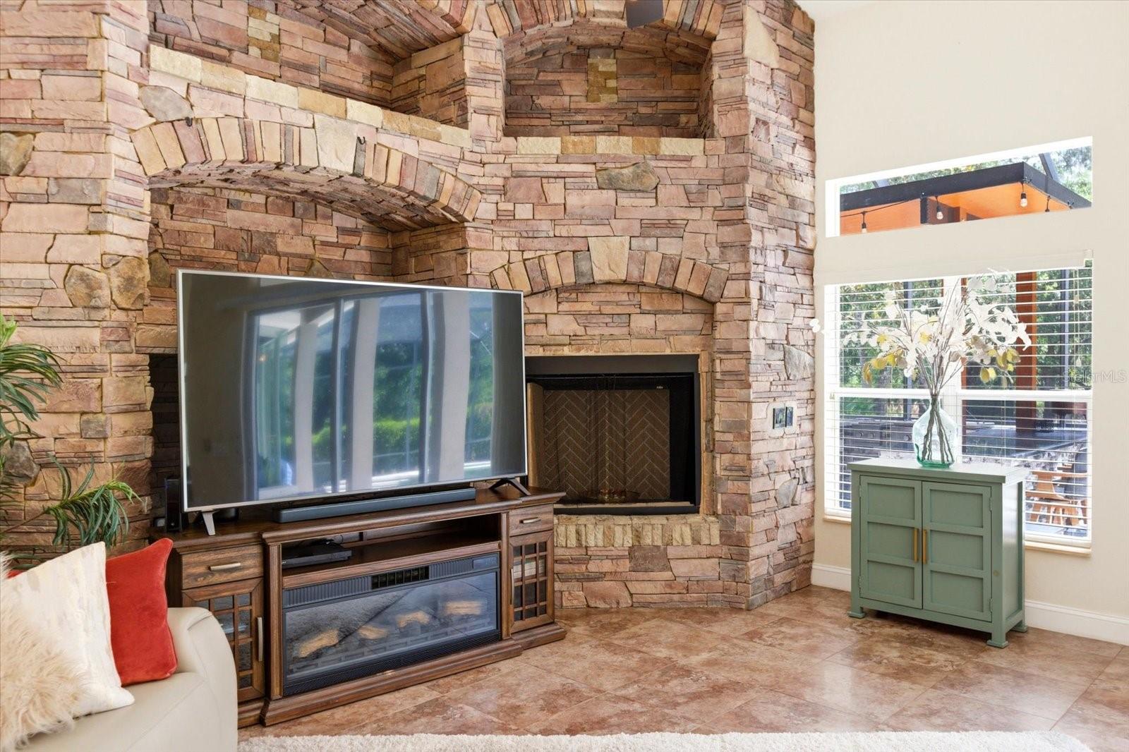LIVE OAK ESTATES - Residential