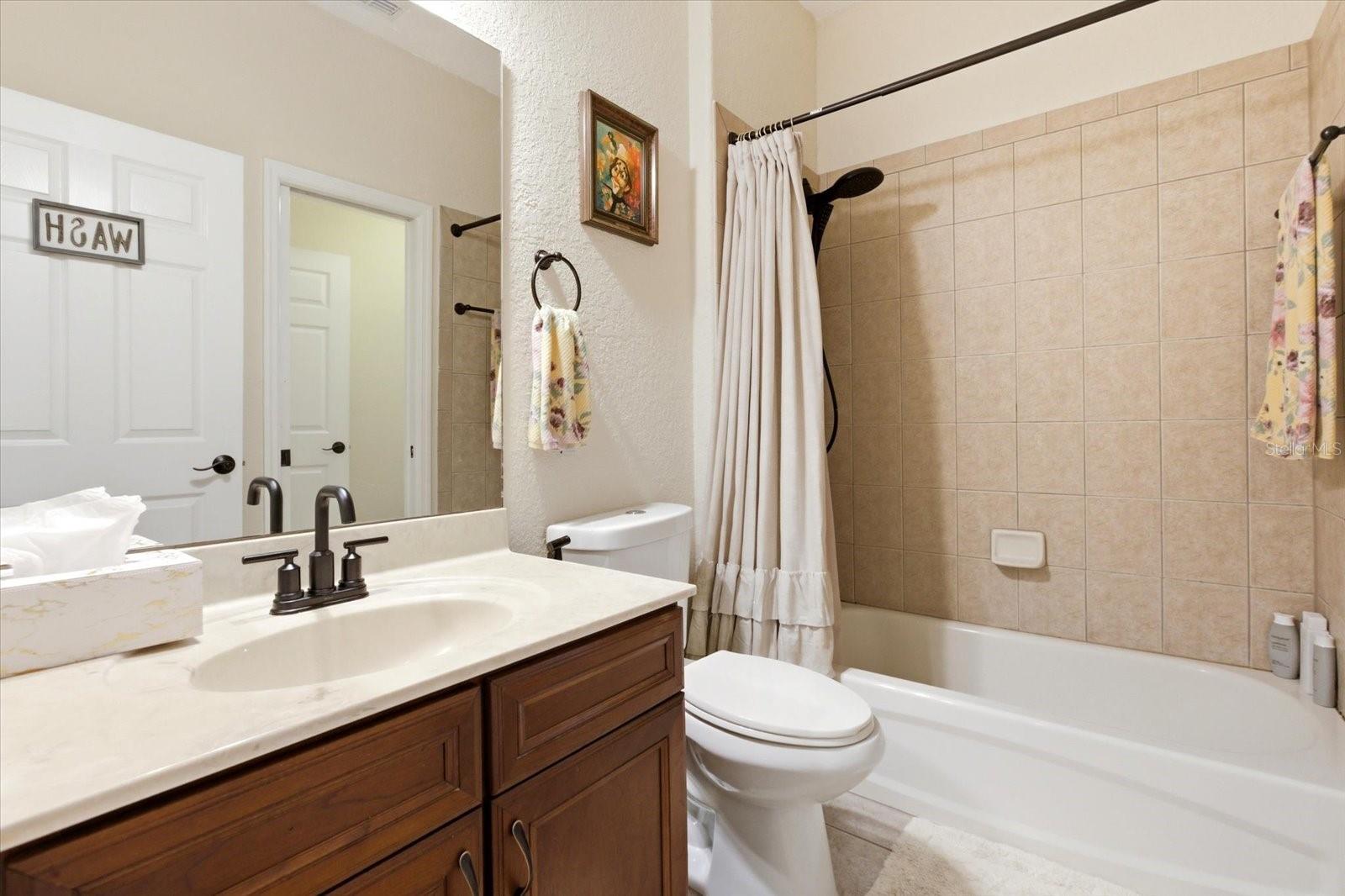 LIVE OAK ESTATES - Residential