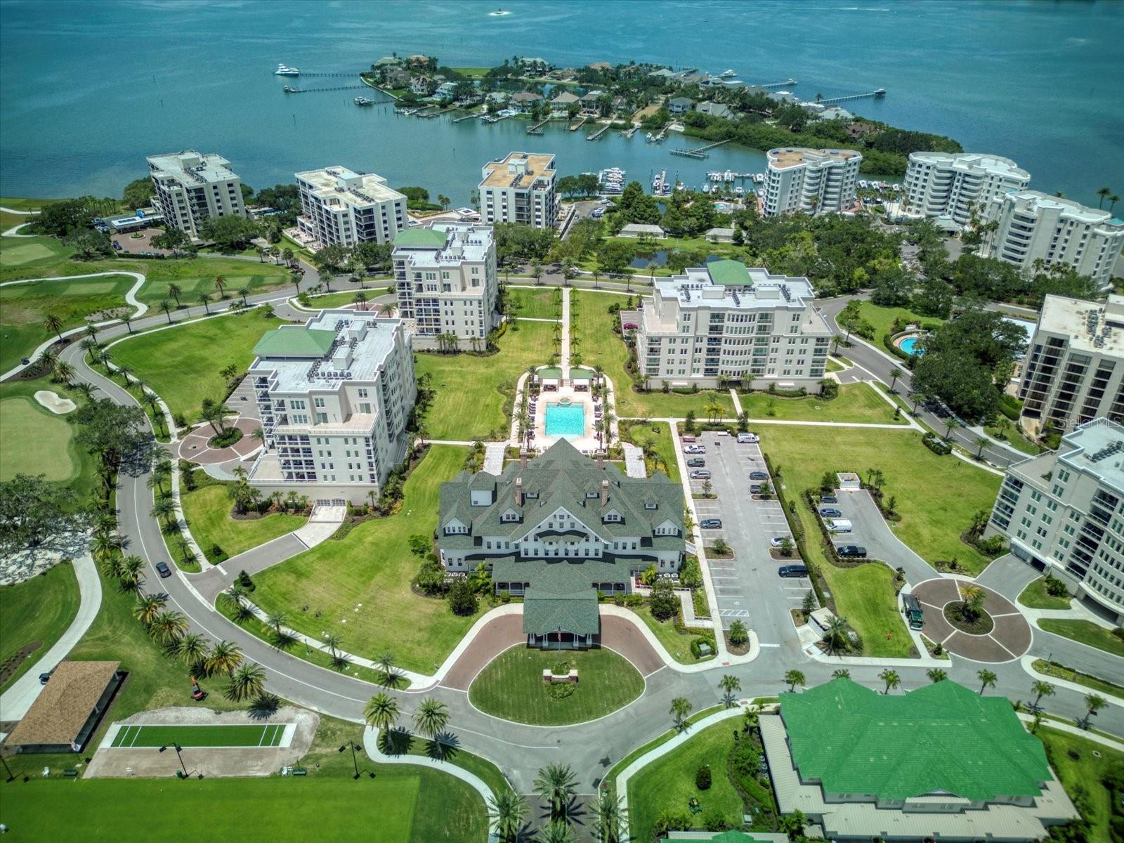 CARRIAGE HOMES AT BELLEVIEW PLACE CONDO - Residential