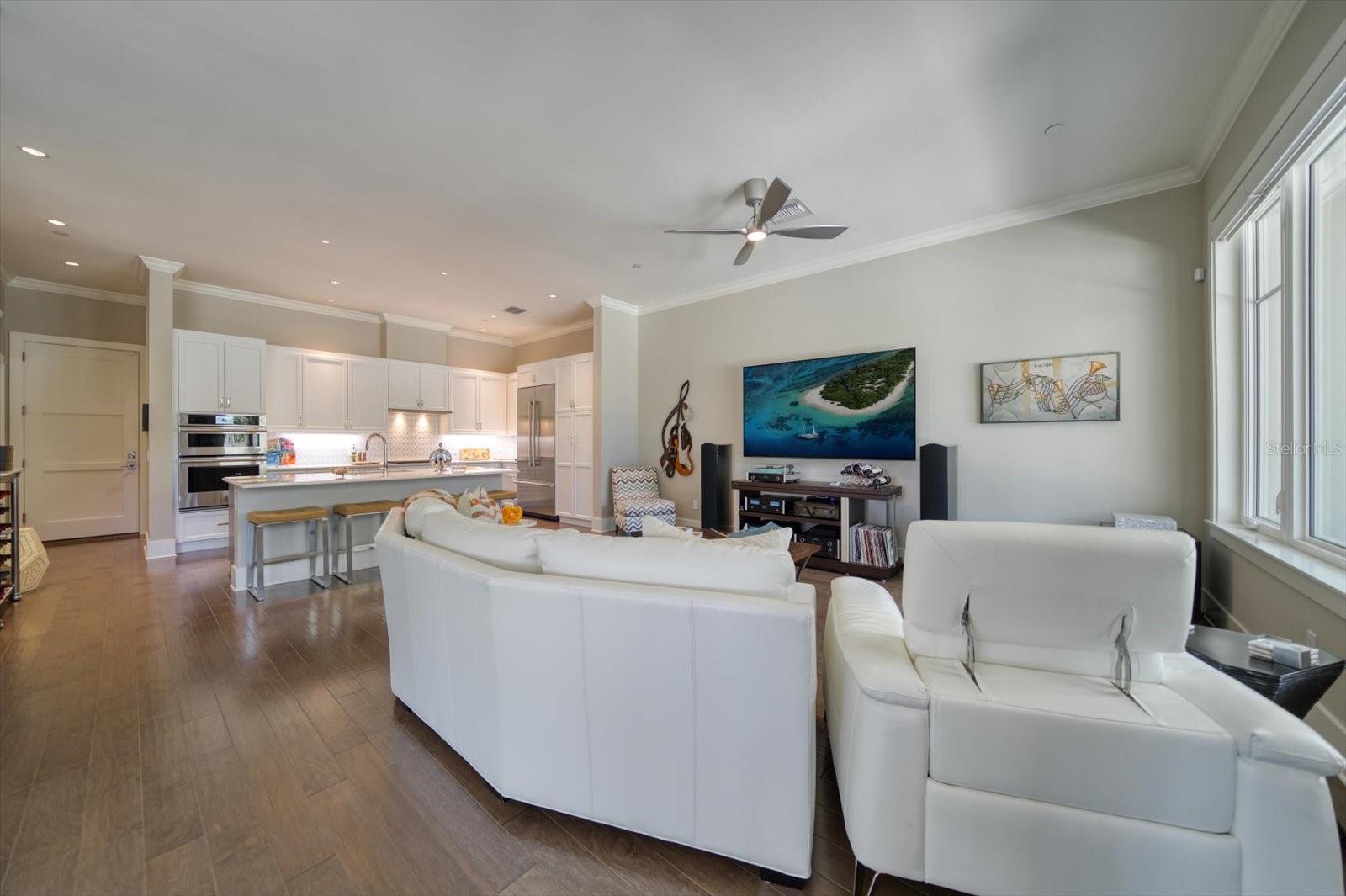 CARRIAGE HOMES AT BELLEVIEW PLACE CONDO - Residential