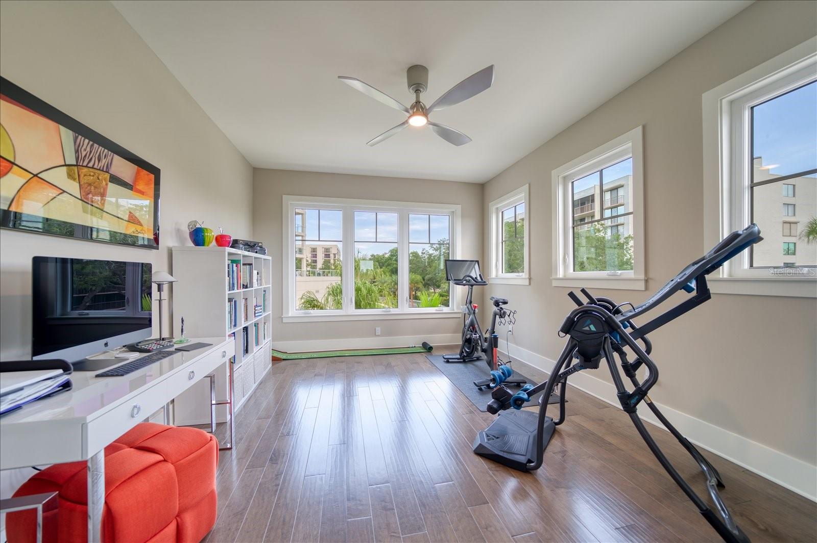 CARRIAGE HOMES AT BELLEVIEW PLACE CONDO - Residential