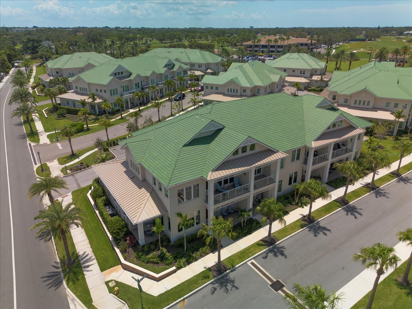 CARRIAGE HOMES AT BELLEVIEW PLACE CONDO - Residential
