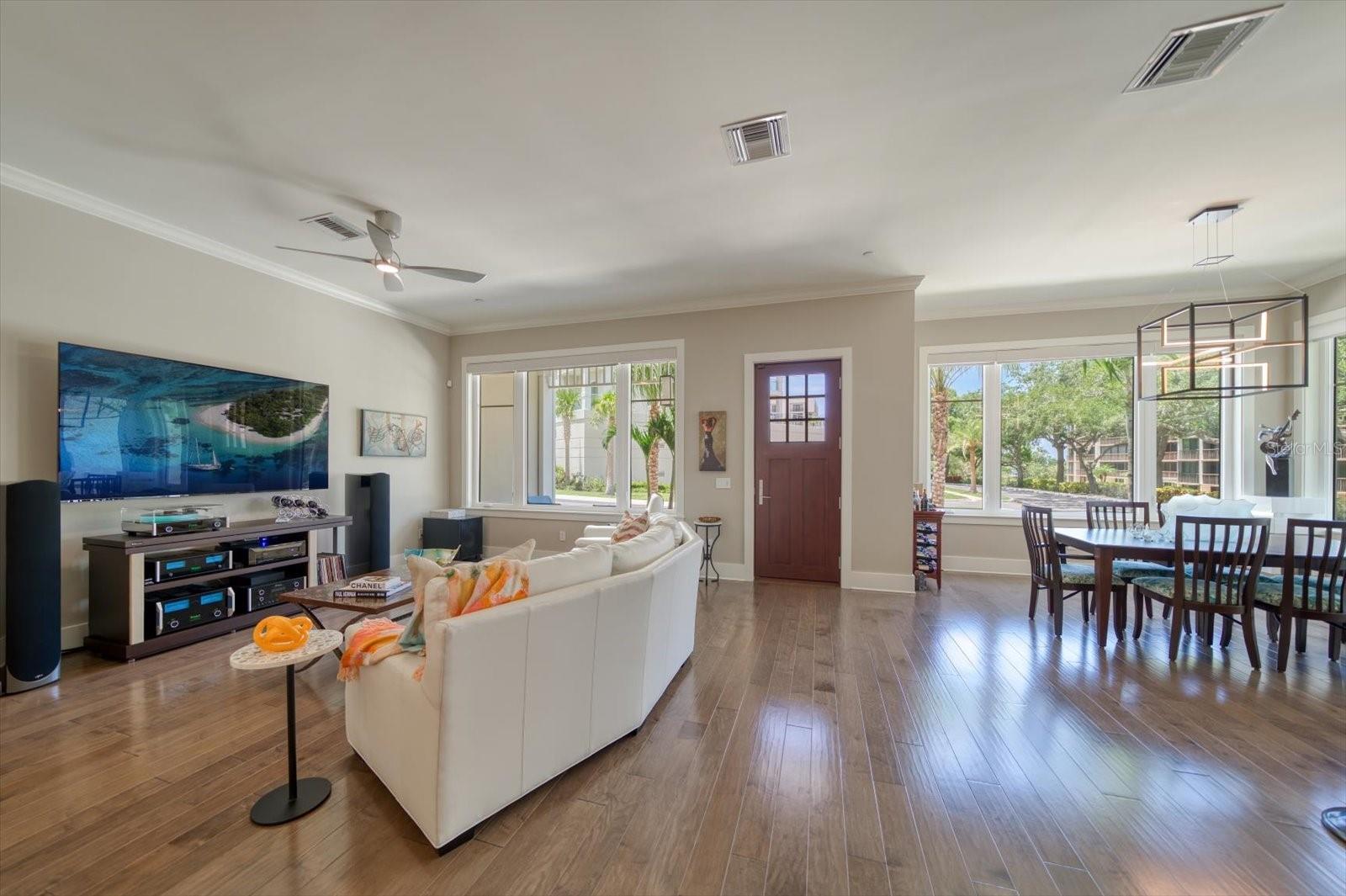 CARRIAGE HOMES AT BELLEVIEW PLACE CONDO - Residential