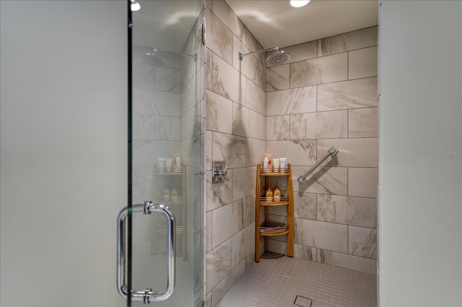 CARRIAGE HOMES AT BELLEVIEW PLACE CONDO - Residential