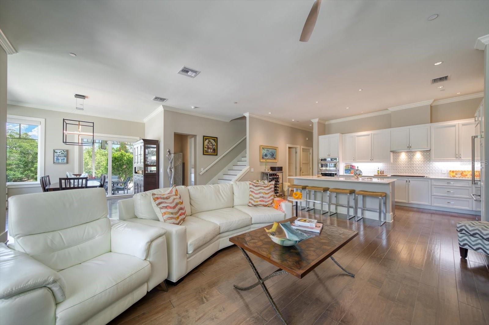 CARRIAGE HOMES AT BELLEVIEW PLACE CONDO - Residential