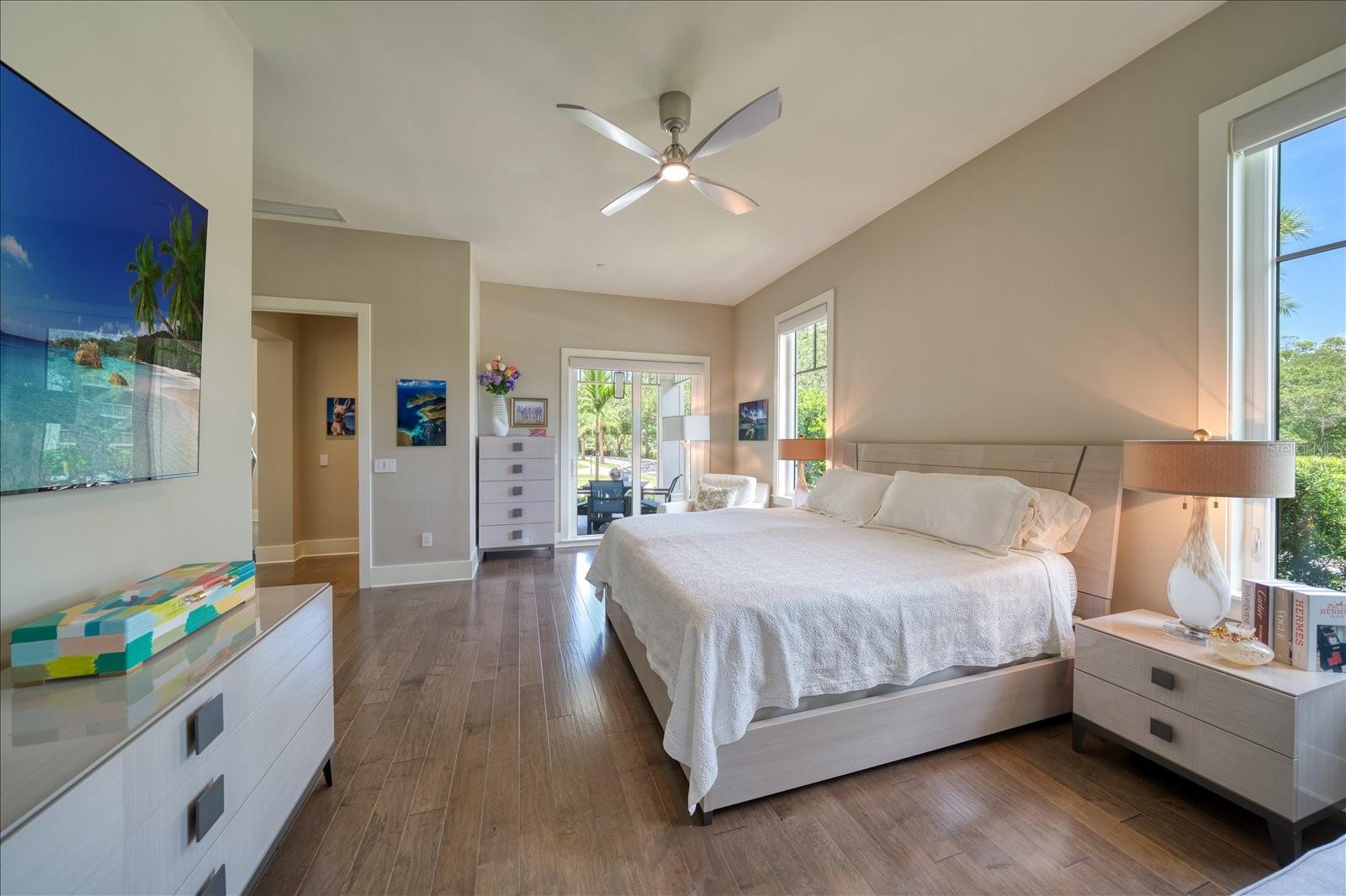 CARRIAGE HOMES AT BELLEVIEW PLACE CONDO - Residential