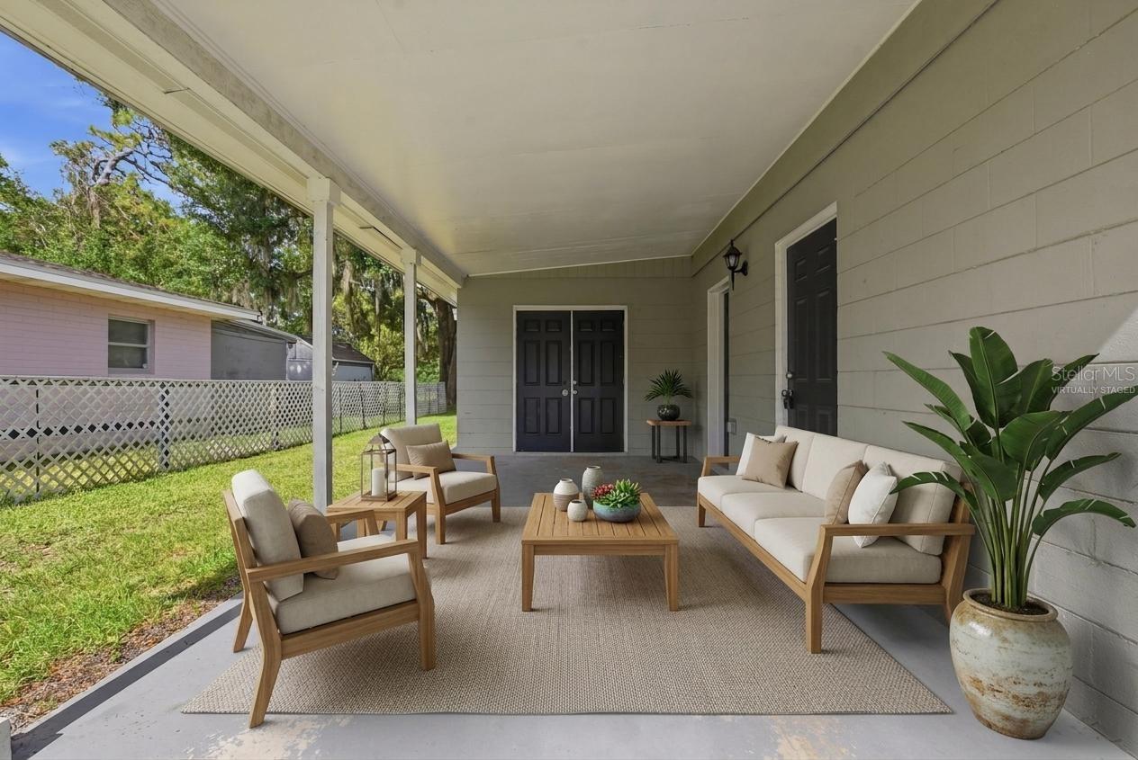 917 KENSINGTON DRIVE
