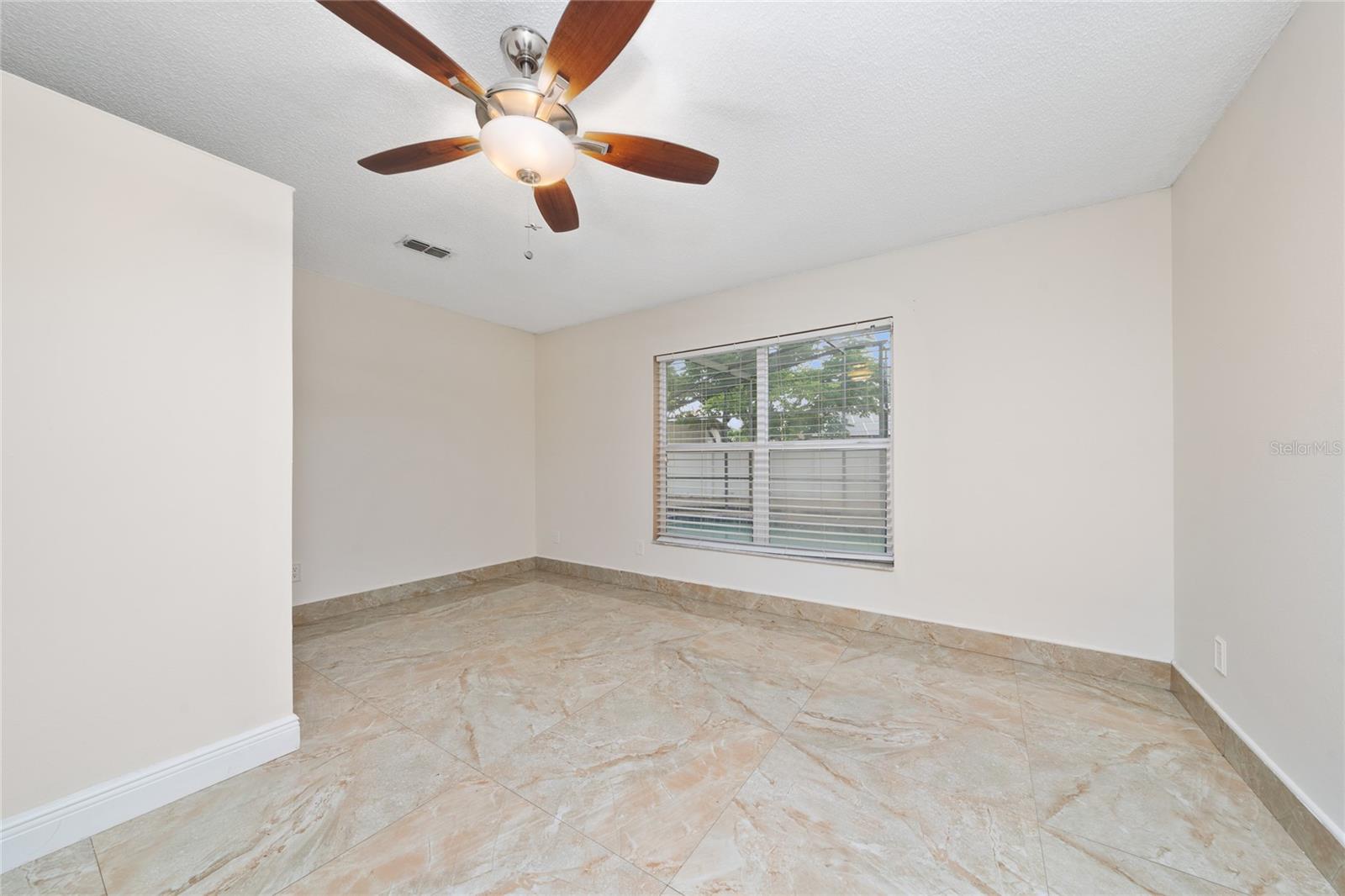 112 ROSEWOOD COURT