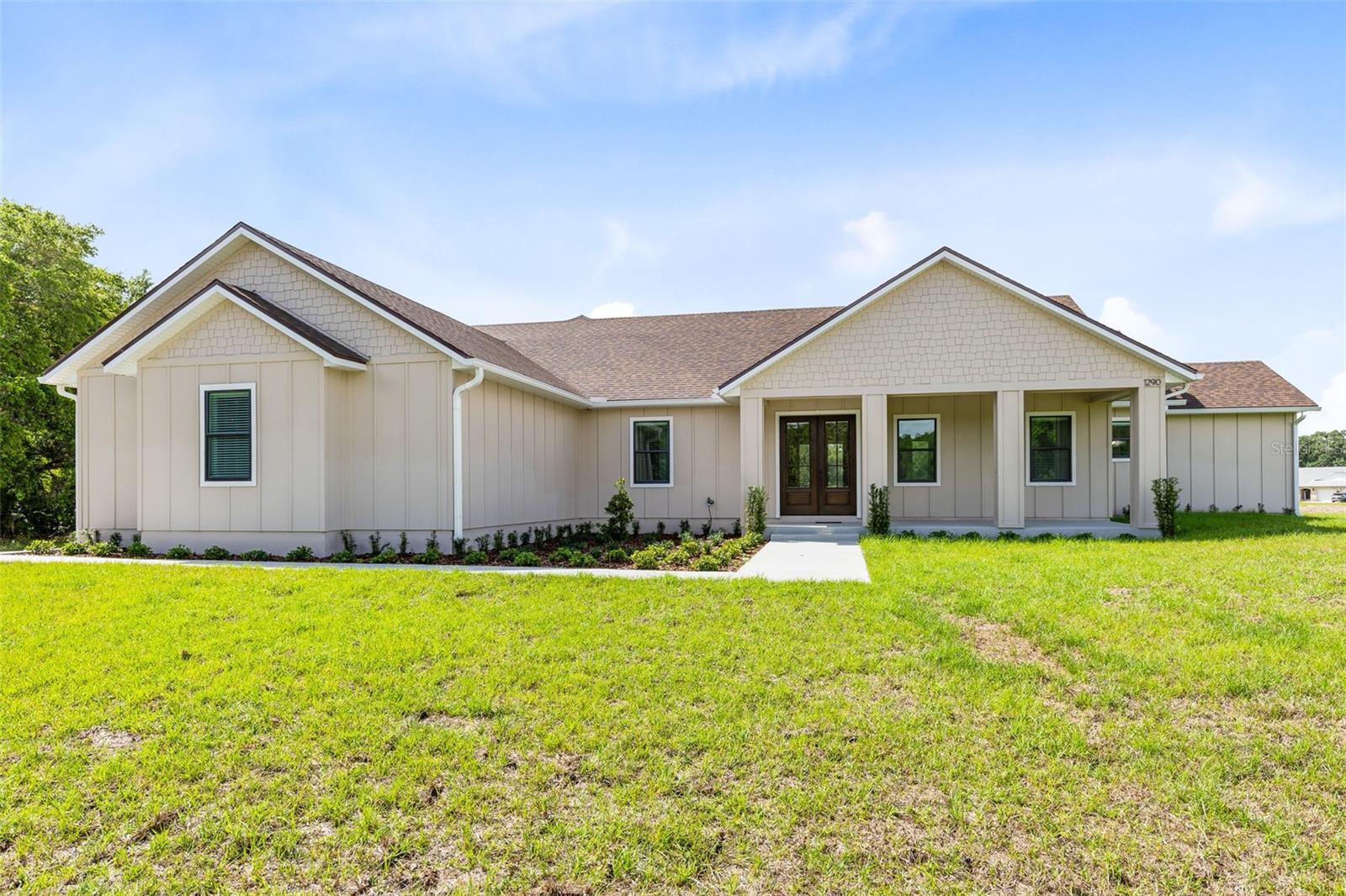 1290 WHITMAN LANE