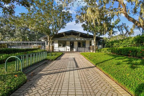 A home in VALRICO