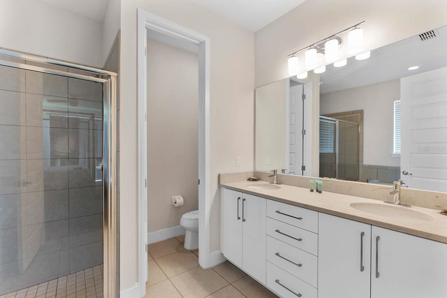 REUNION WEST PH 1 WEST & AMENT CTR RPLT - Residential