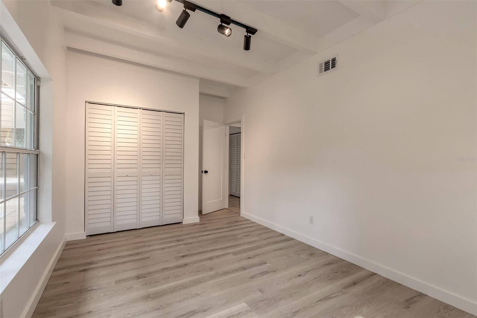 Florida Shores 01 - Residential