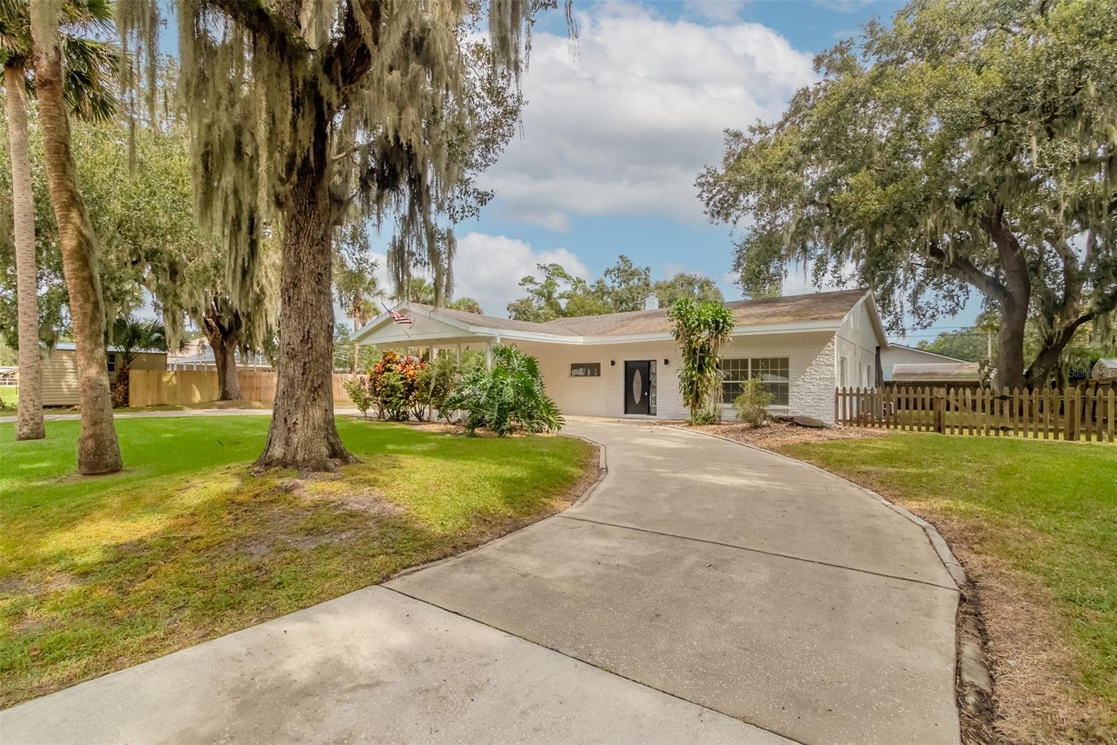 Florida Shores 01 - Residential