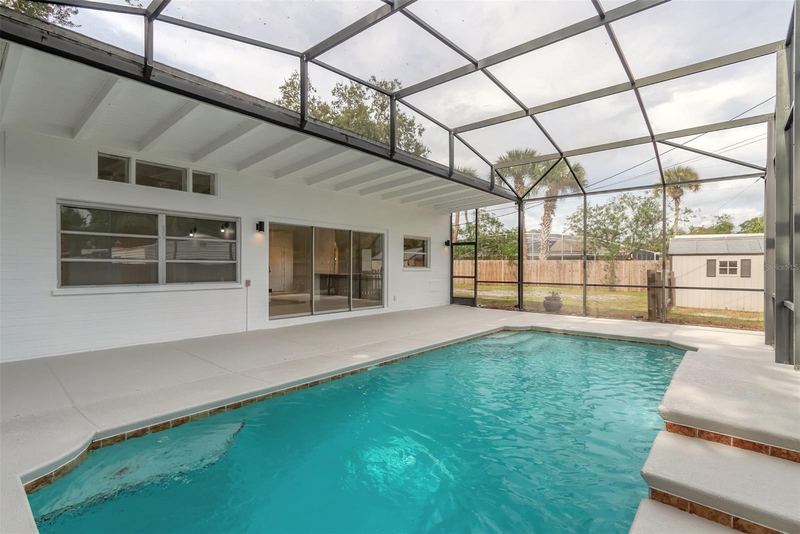 Florida Shores 01 - Residential