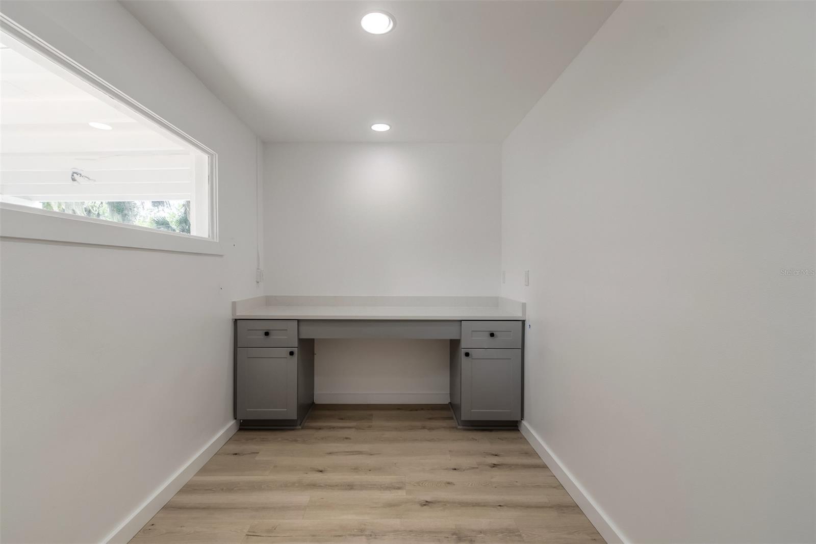 Florida Shores 01 - Residential