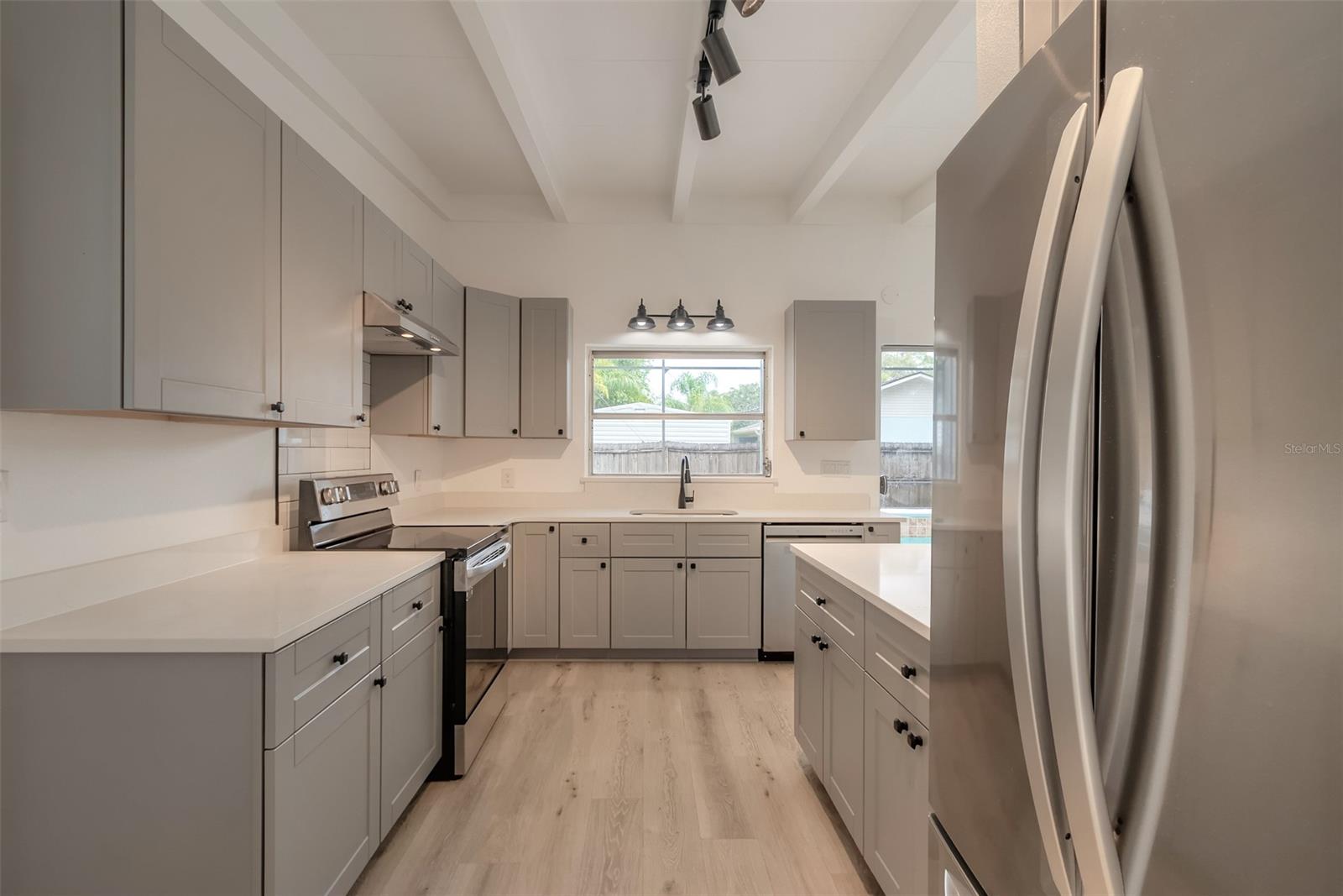 Florida Shores 01 - Residential