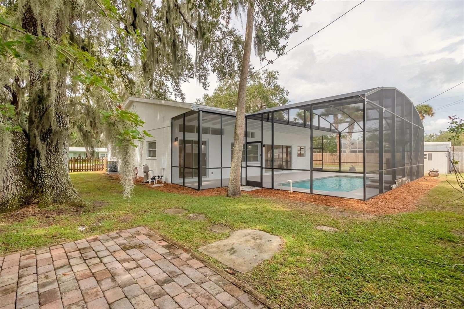 Florida Shores 01 - Residential