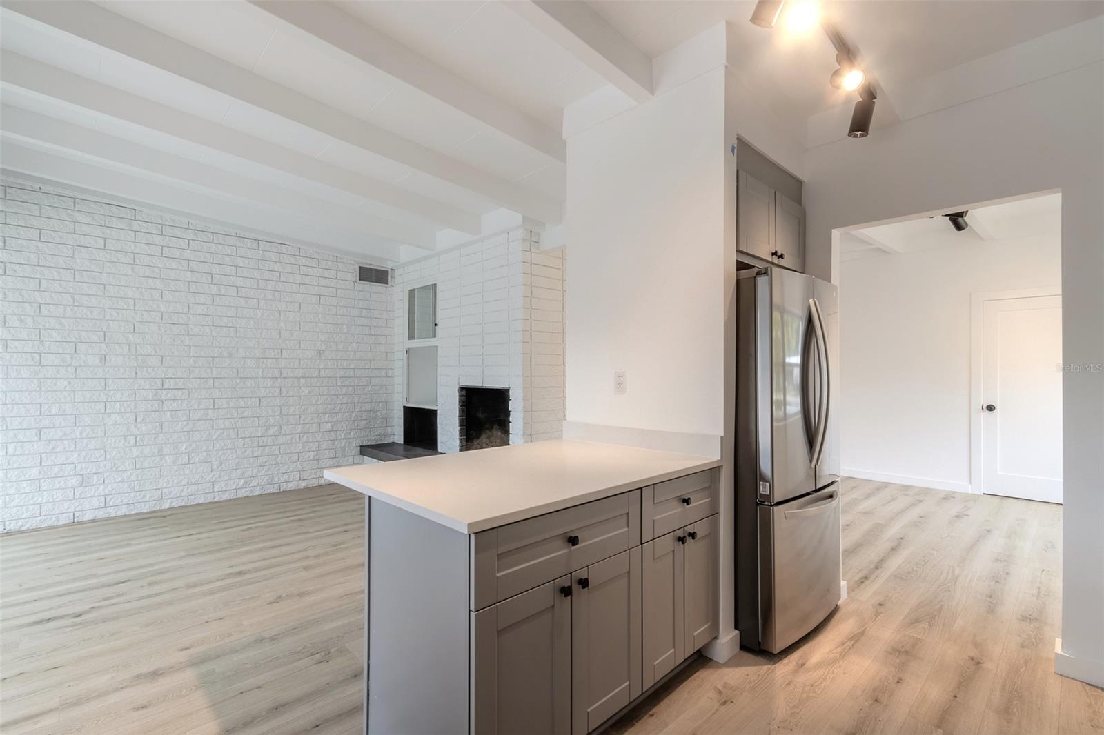 Florida Shores 01 - Residential