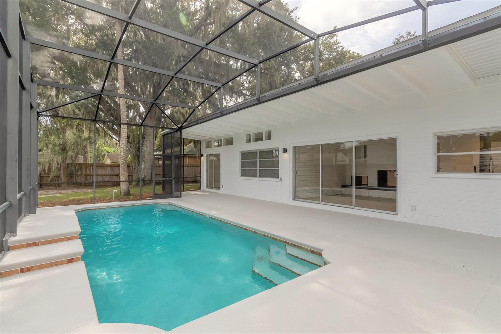 Florida Shores 01 - Residential