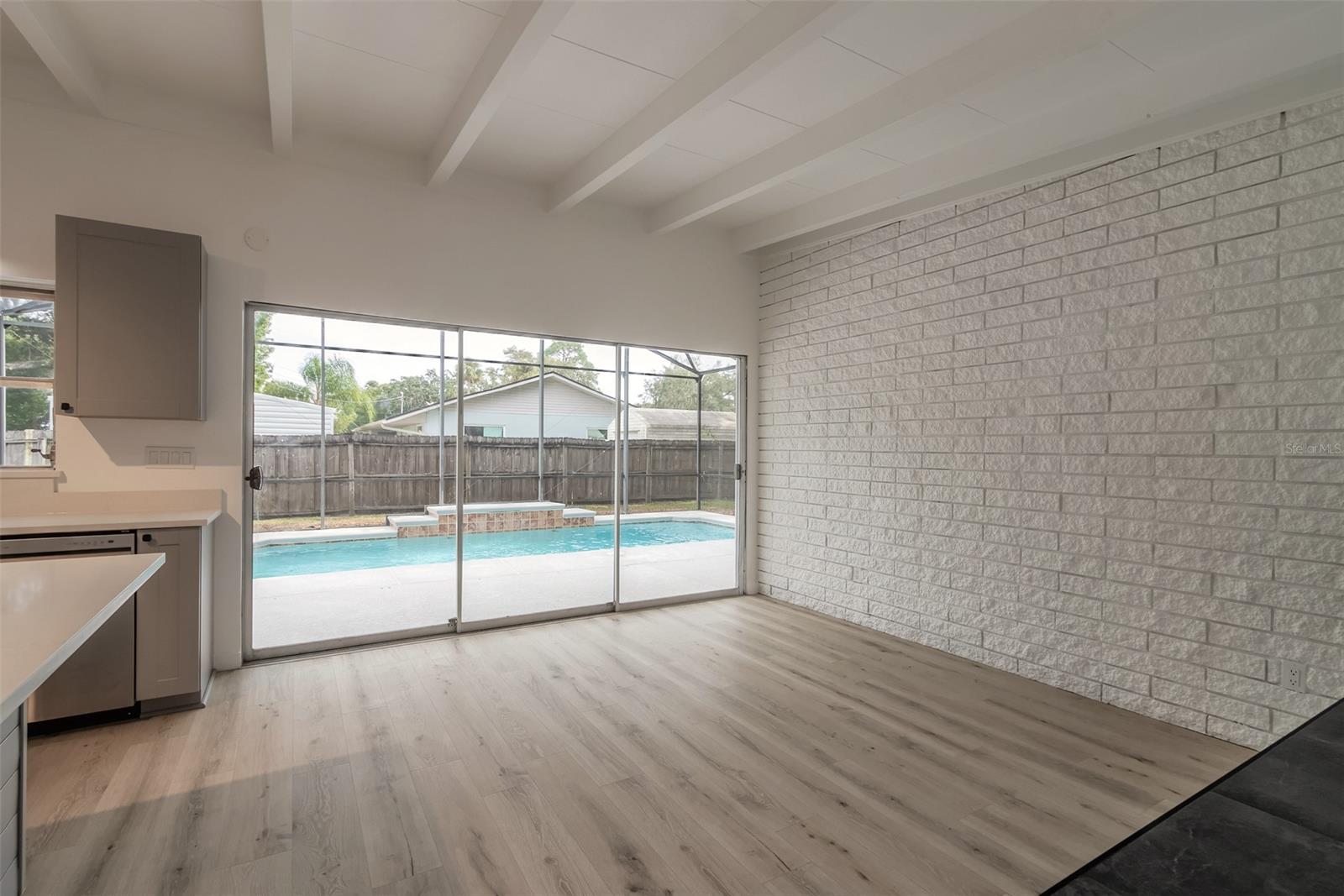 Florida Shores 01 - Residential