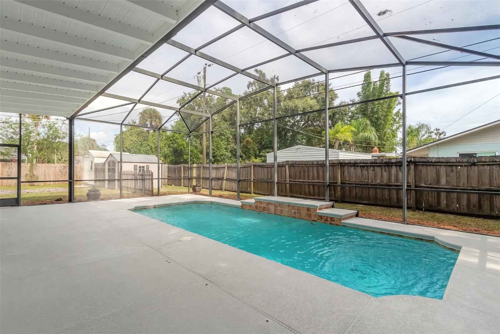 Florida Shores 01 - Residential