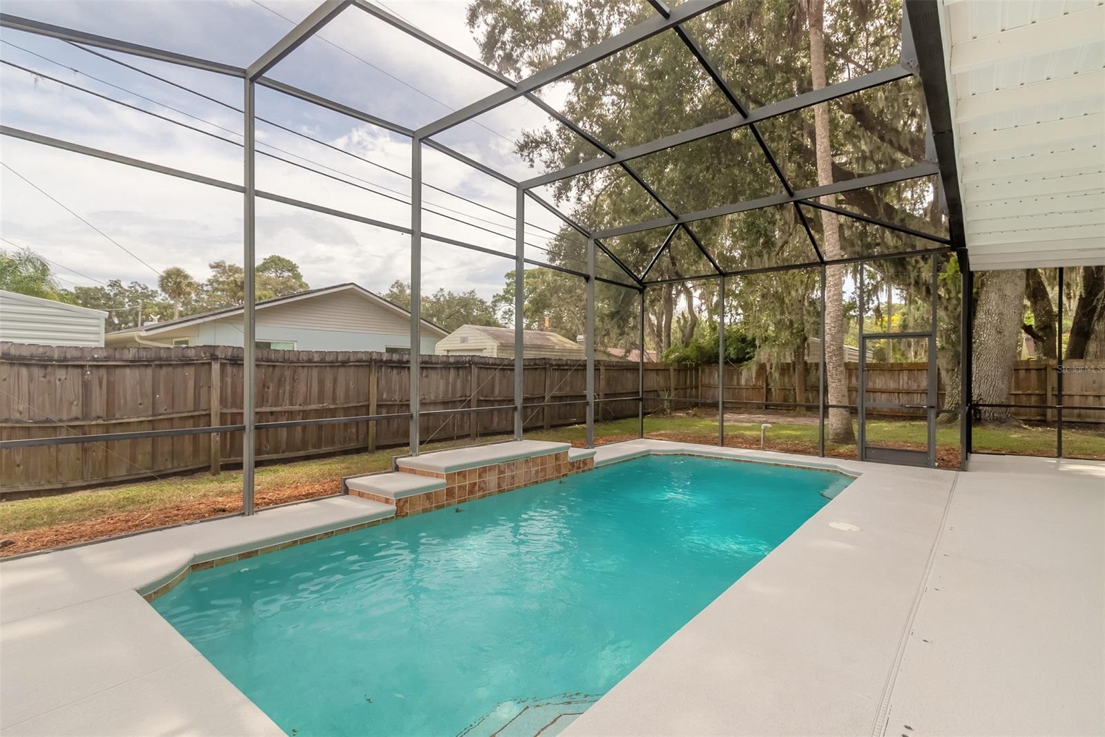 Florida Shores 01 - Residential