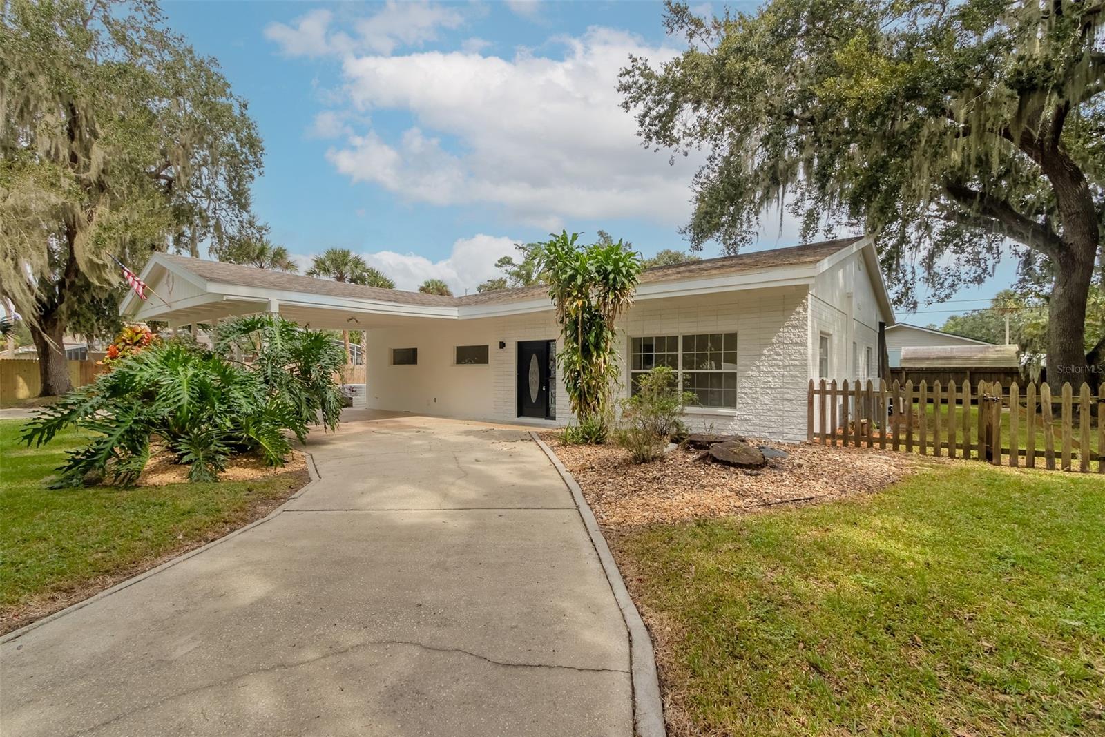 Florida Shores 01 - Residential