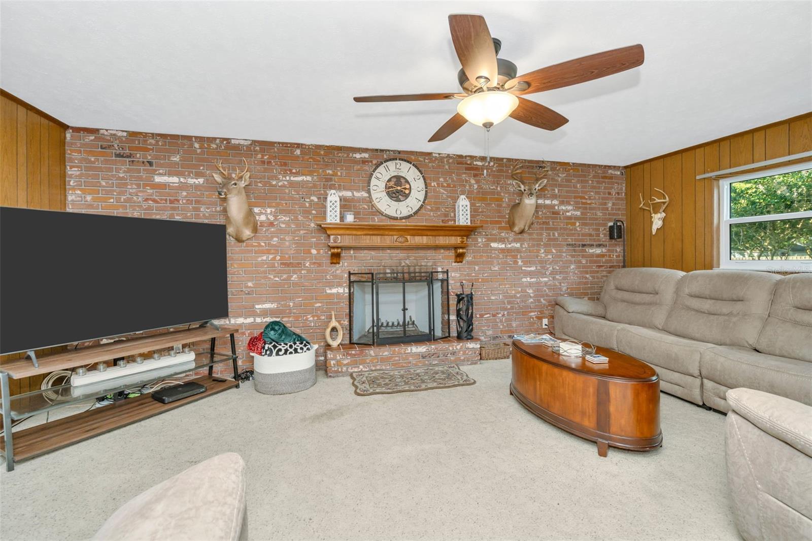 GARDEN OAKS UNIT 1 - Residential