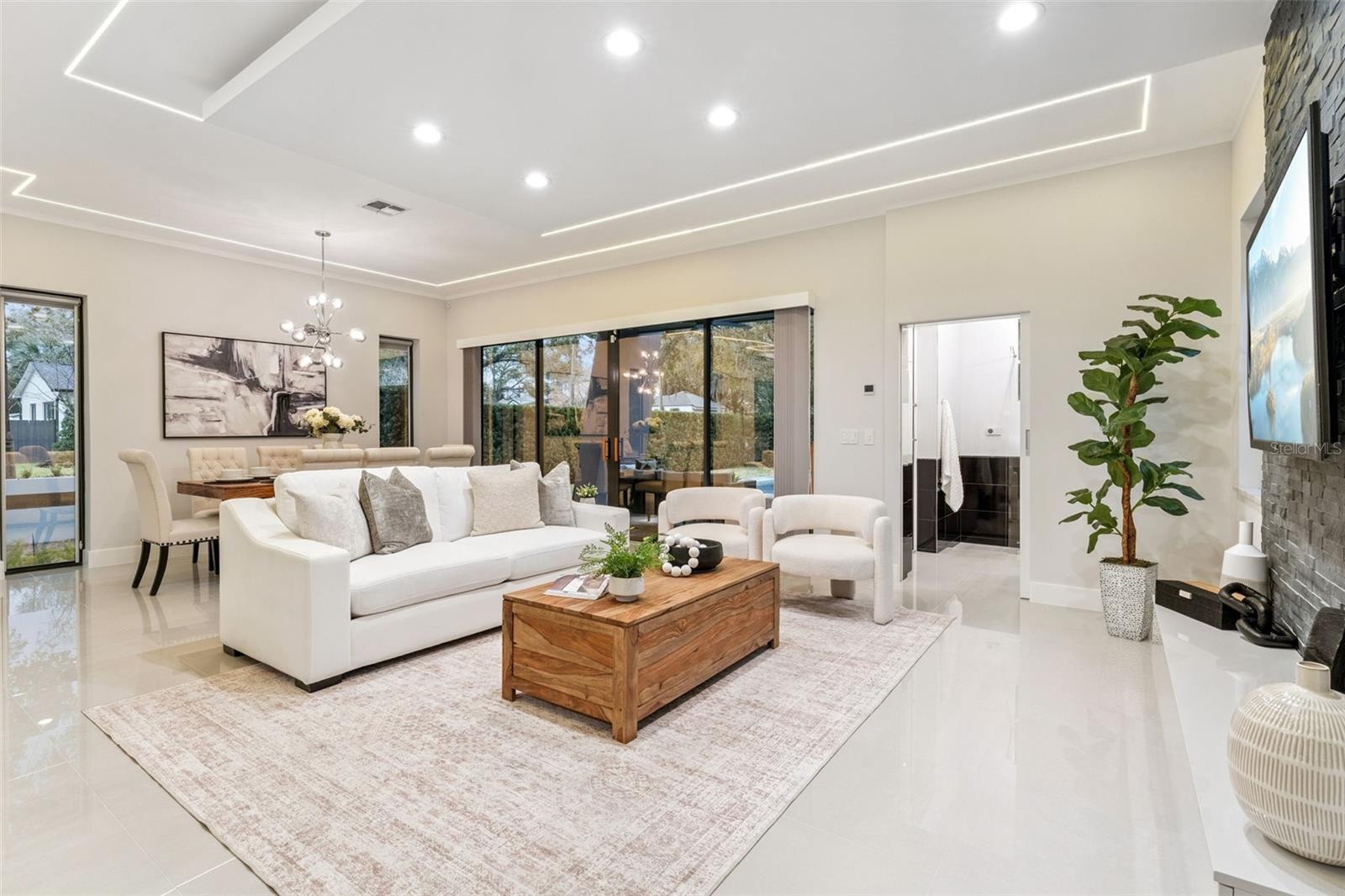 TWIN ACRES - Residential