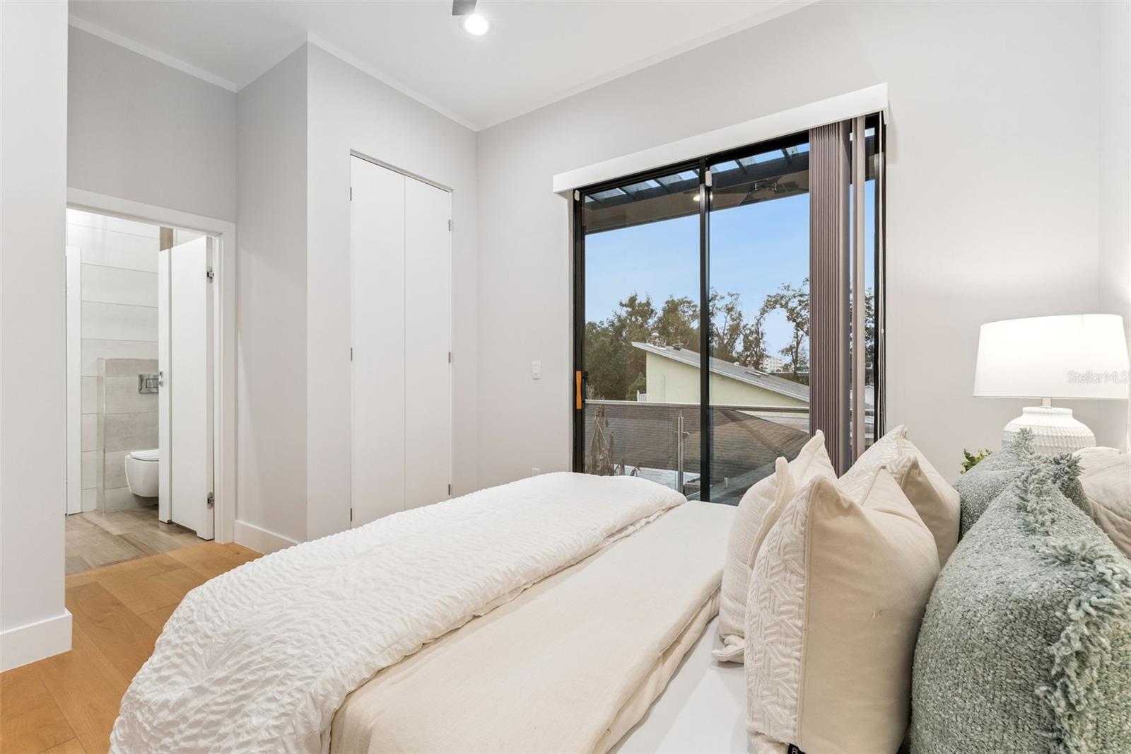 TWIN ACRES - Residential