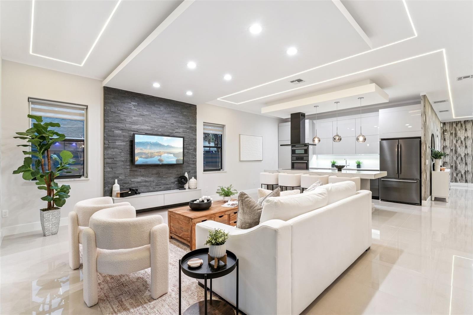 TWIN ACRES - Residential