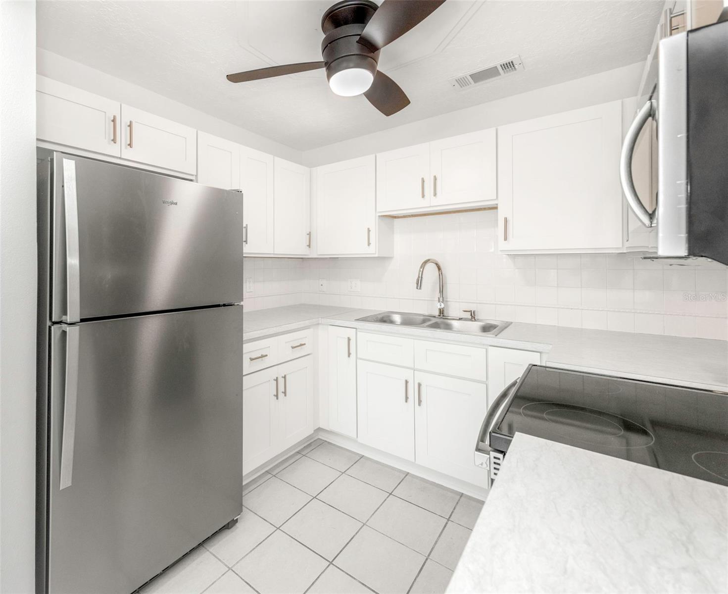 TRADEWINDS CONDO - Residential