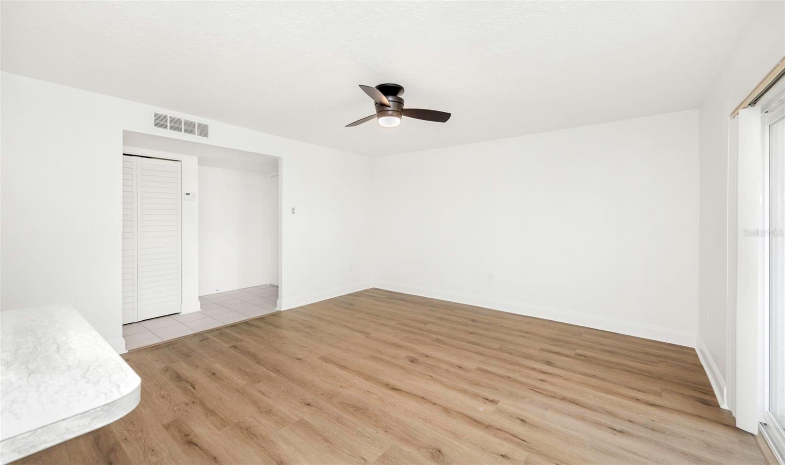 TRADEWINDS CONDO - Residential